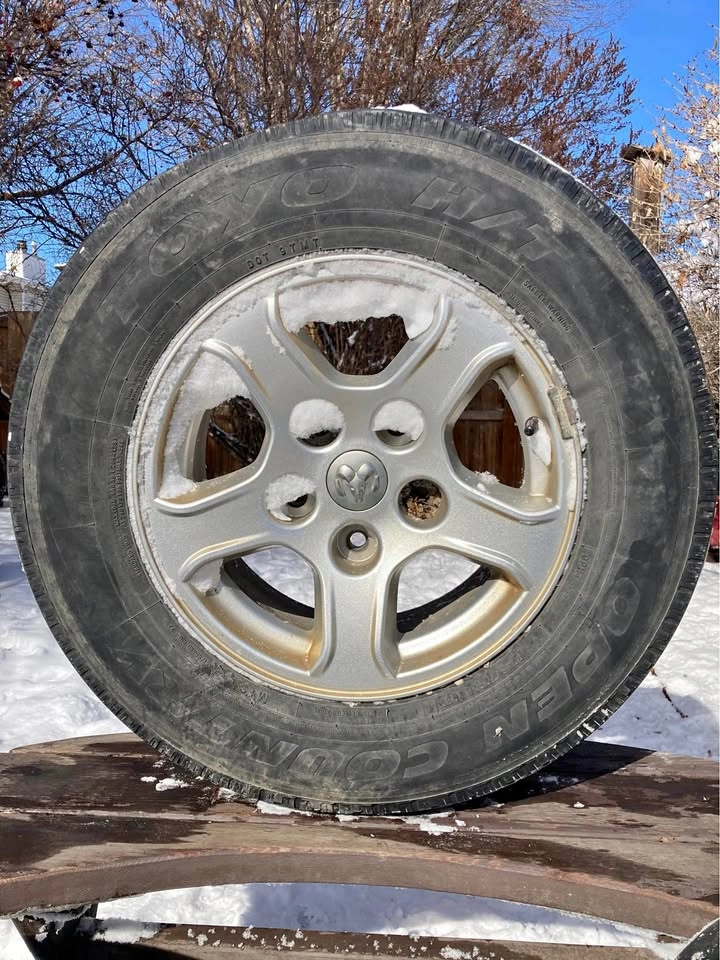 Dodge Dakota Tires P245/70R16
