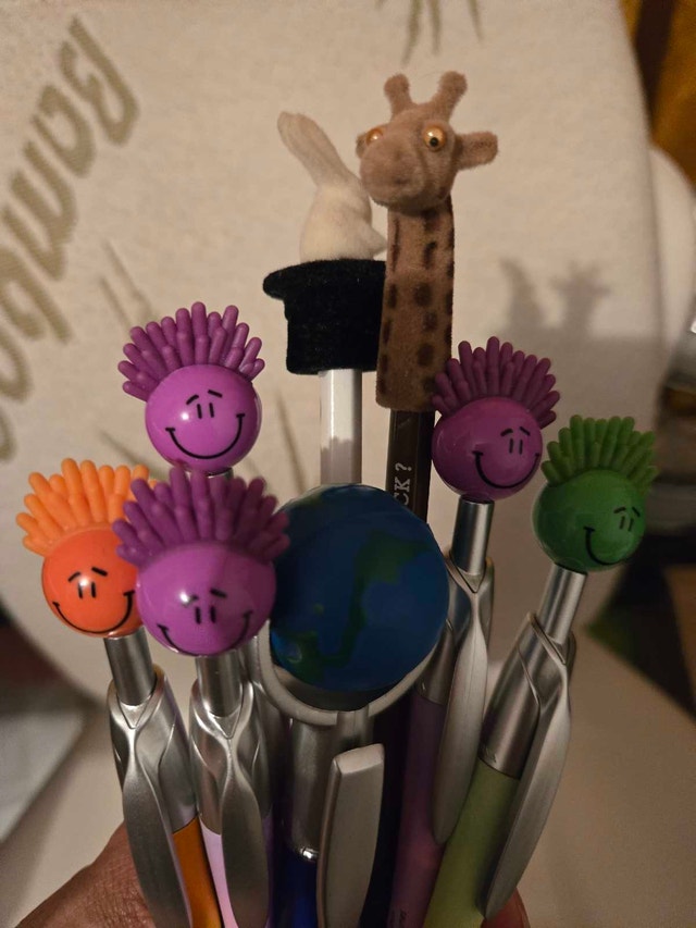 New Novelty Pens & Pencils