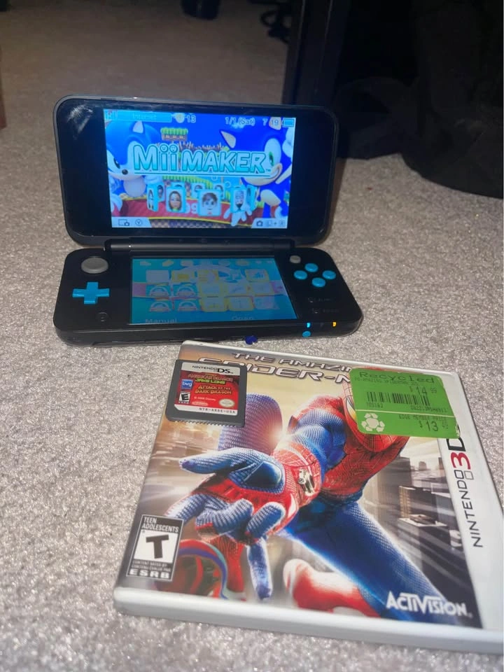 Nintendo 2ds xl - photo 2
