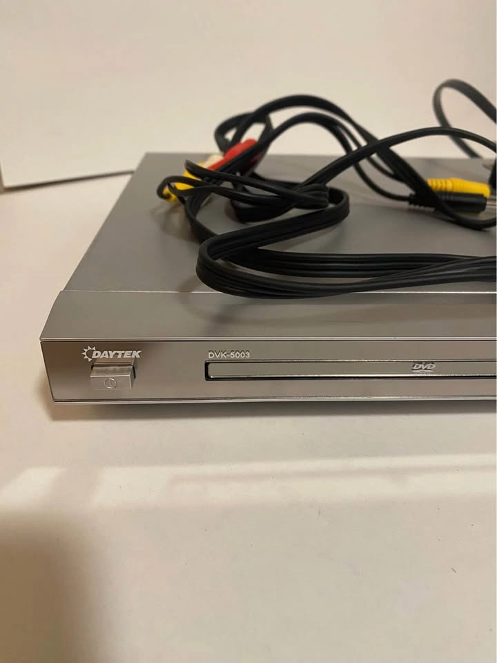Daytek DVD Player (DVK-5003) - photo 2