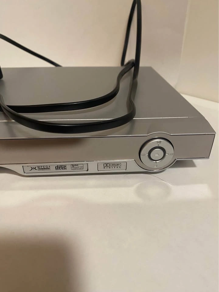 Daytek DVD Player (DVK-5003) - photo 3