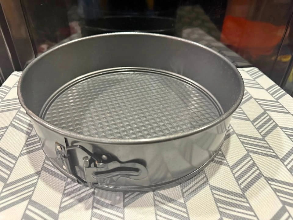 Non-Stick Cheesecake Pan, Springform Cake Pan, Removable Bottom