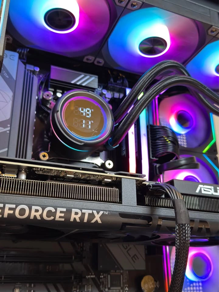 Ryzen 7 7800x3D | RTX 5070 | 32GB RAM | 1TB SSD GAMING PC - photo 3