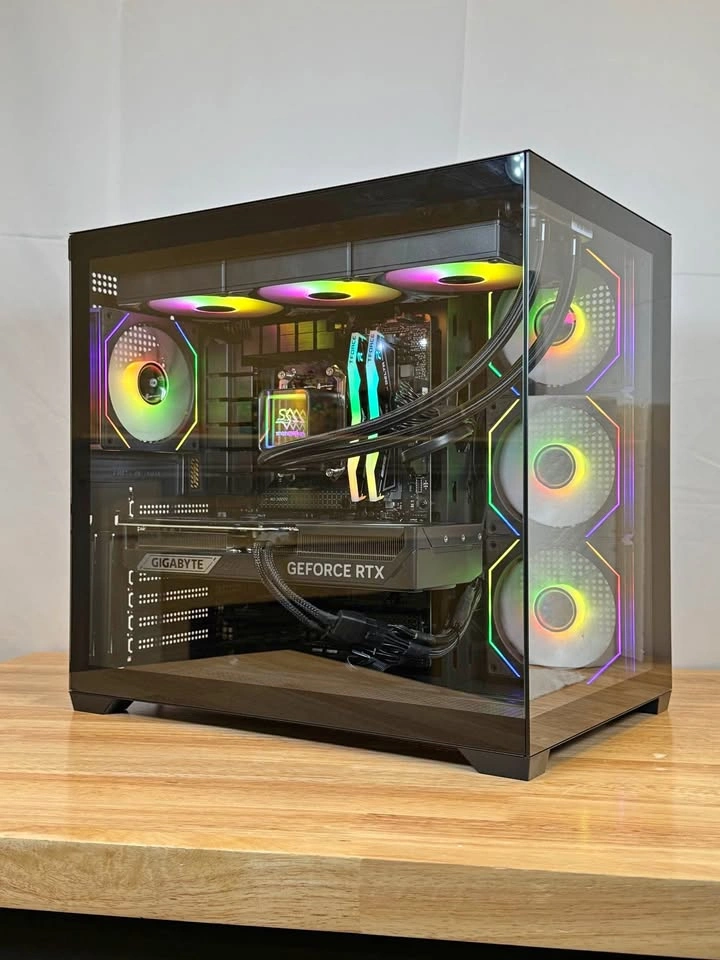RTX 5070 Ti | Ryzen 7 9800x3D | 64GB RAM | 2TB SSD Gaming PC