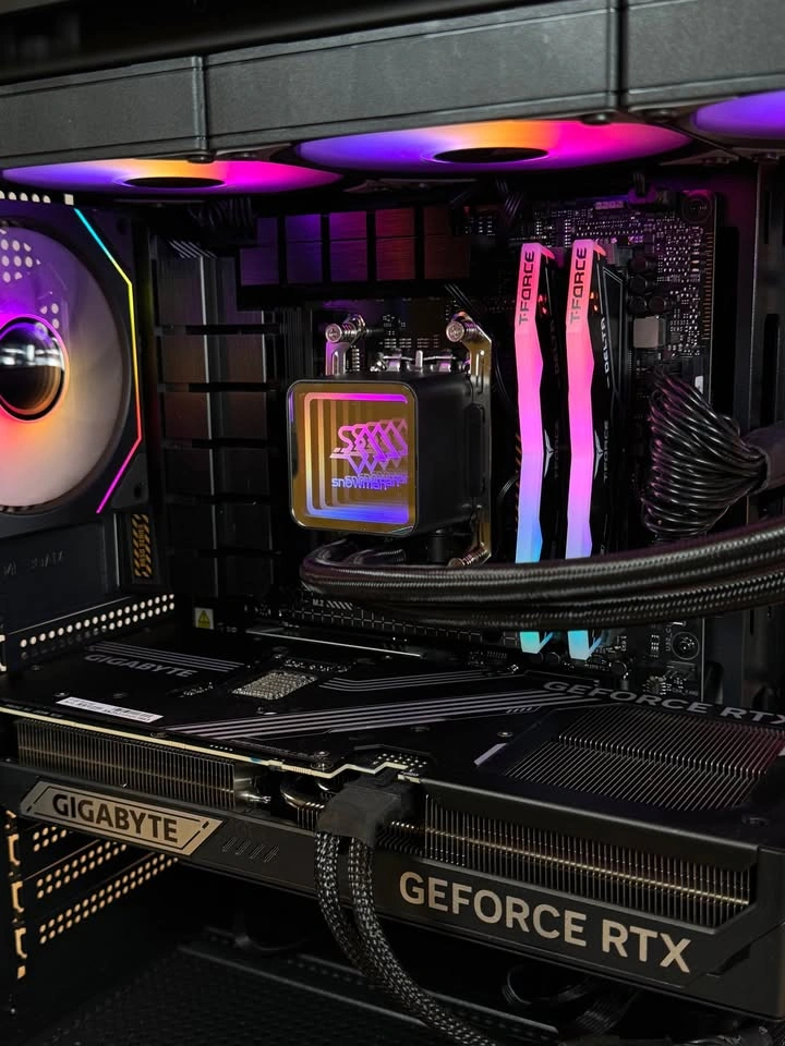 RTX 5070 Ti | Ryzen 7 9800x3D | 64GB RAM | 2TB SSD Gaming PC - photo 3