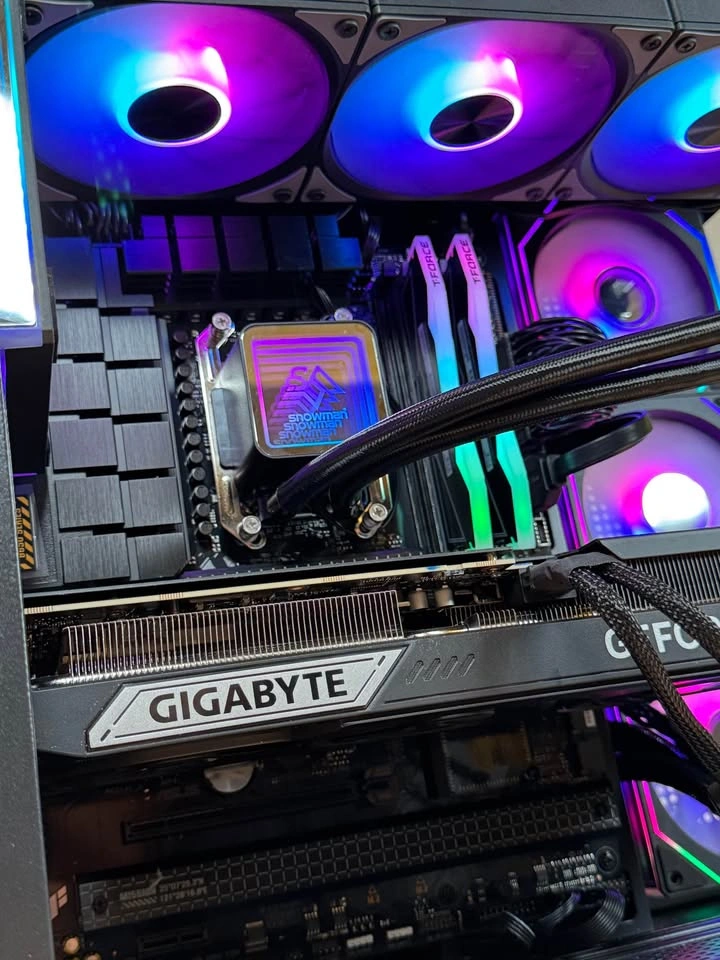 RTX 5070 Ti | Ryzen 7 9800x3D | 64GB RAM | 2TB SSD Gaming PC - photo 4