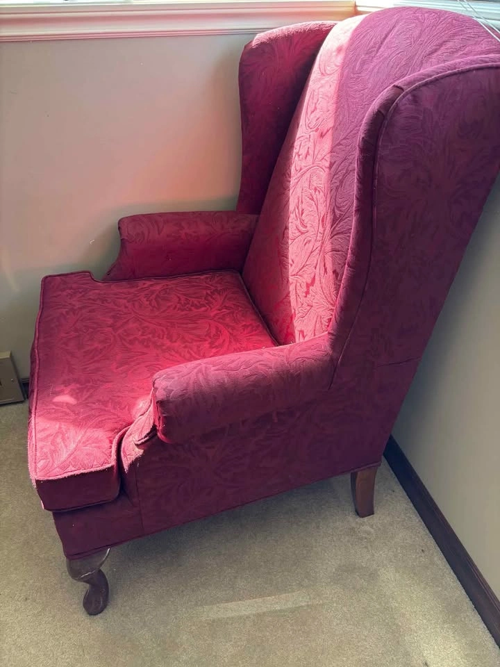 Wing-Back Chair - photo 2