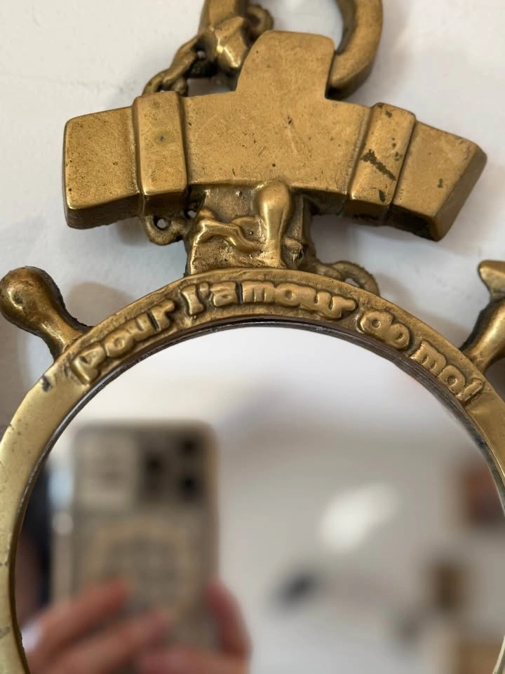 Vintage Brass Nautical Anchor Mirror – “Pour l’amour de moi” - photo 2