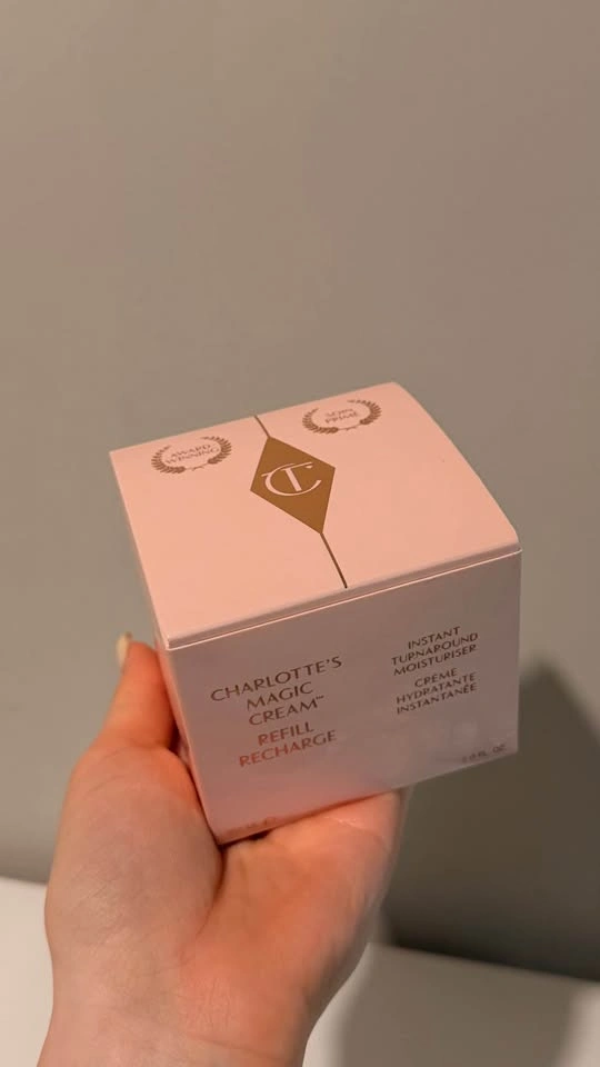 Charlotte Tilbury Magic Cream Refill Jumbo 150ml - Brand New - photo 2