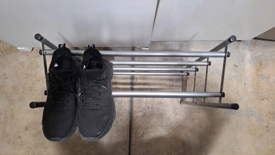 Metal Expandable Shoe Rack - photo 2