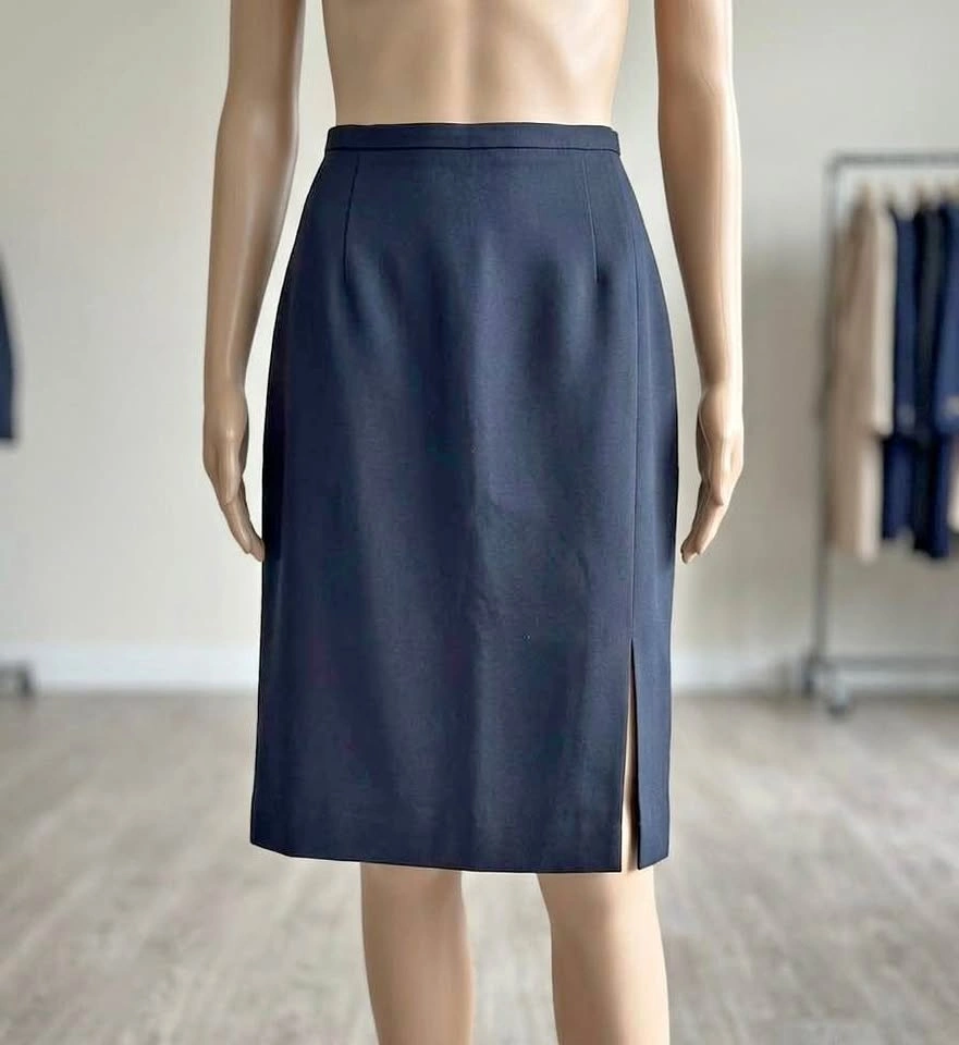Black Knee-Length Skirt with Slit SM