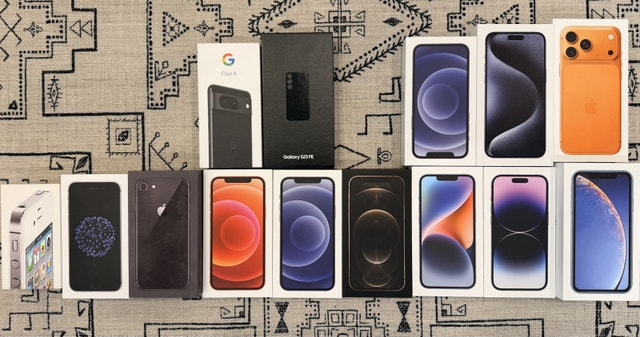 iPhone & Samsung Phone Boxes (No Content)