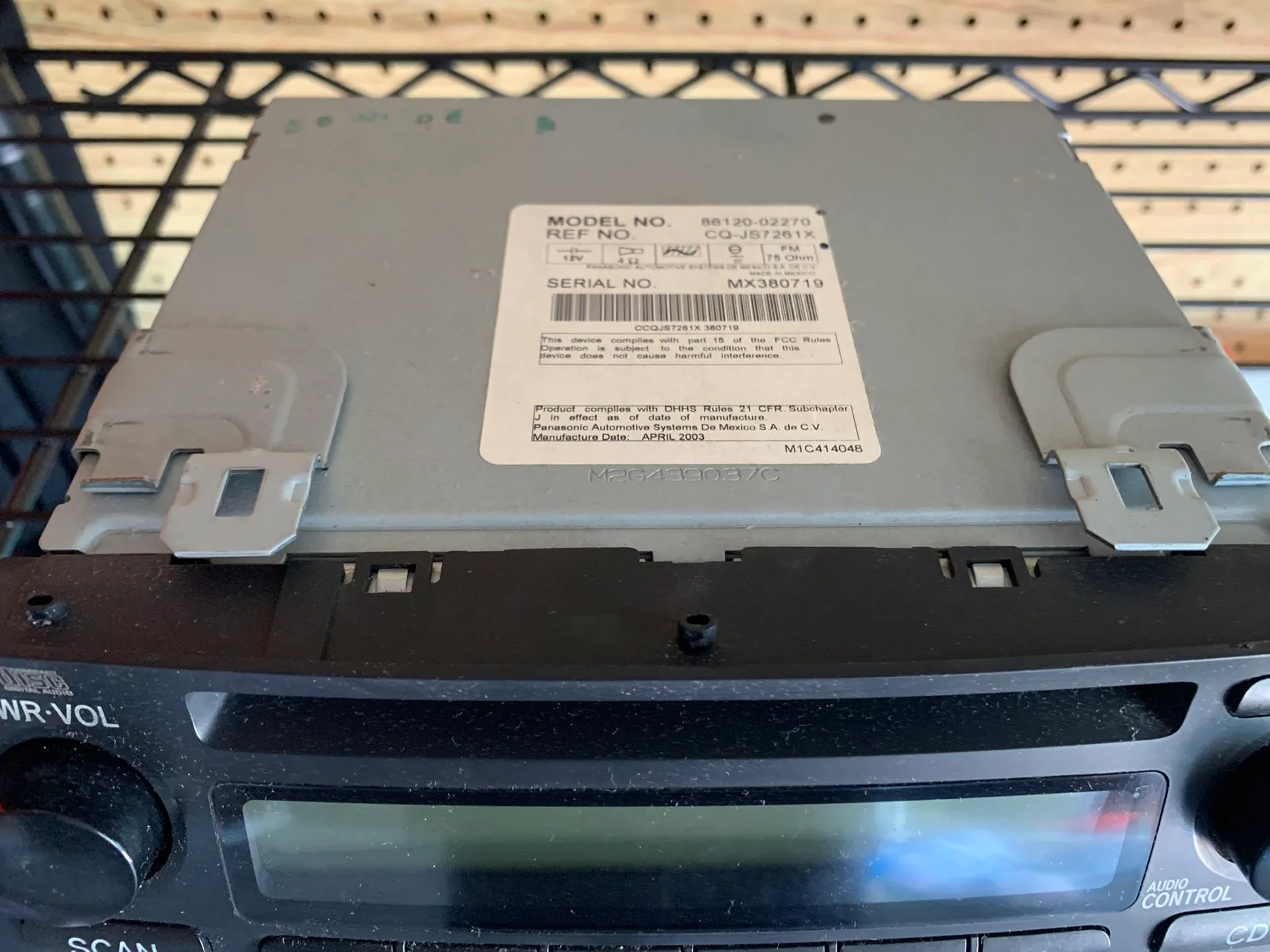 Original Factory Stereo for Corolla 2003 - photo 2