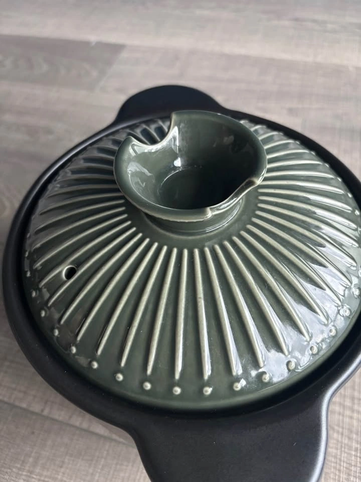 Black and Green Ceramic Pot MOVING SALE - photo 3