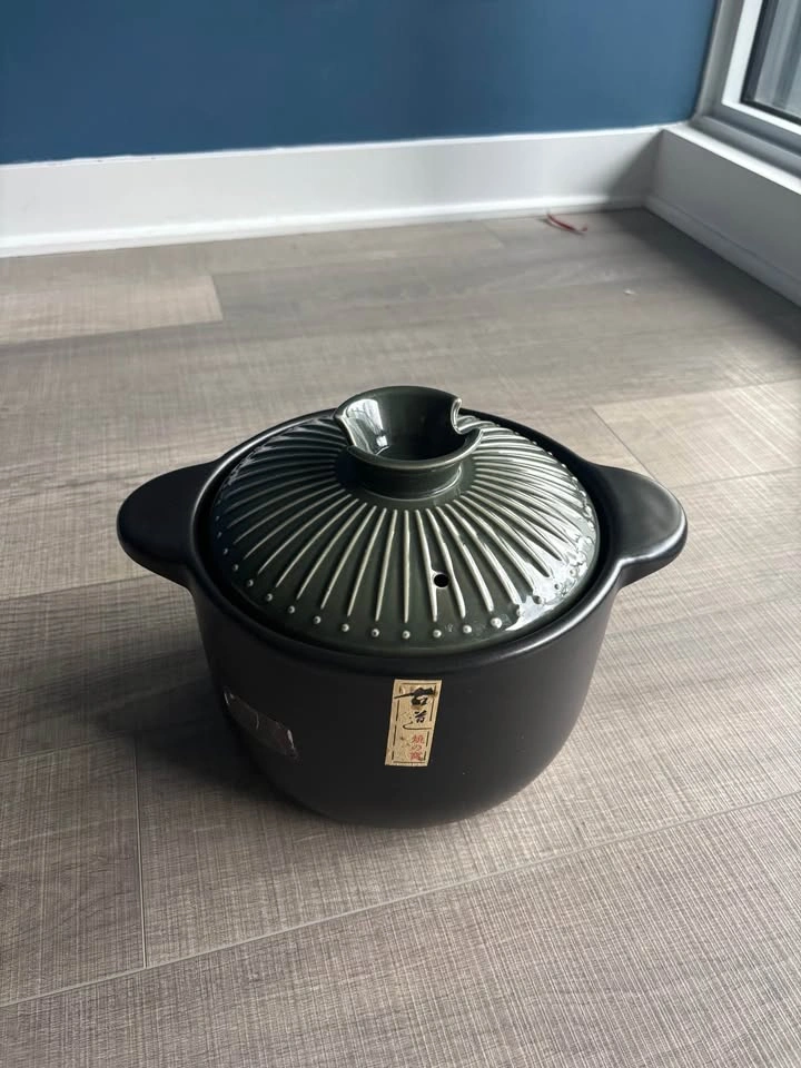 Black and Green Ceramic Pot MOVING SALE - photo 4