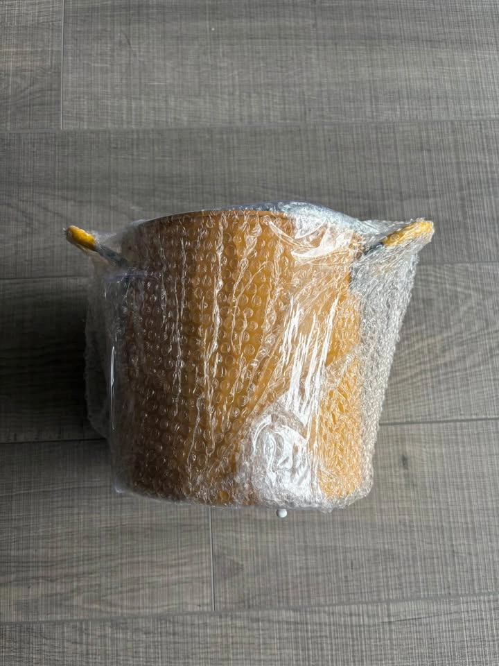 Brand New Yellow Metal Pot MOVING SALE - photo 3