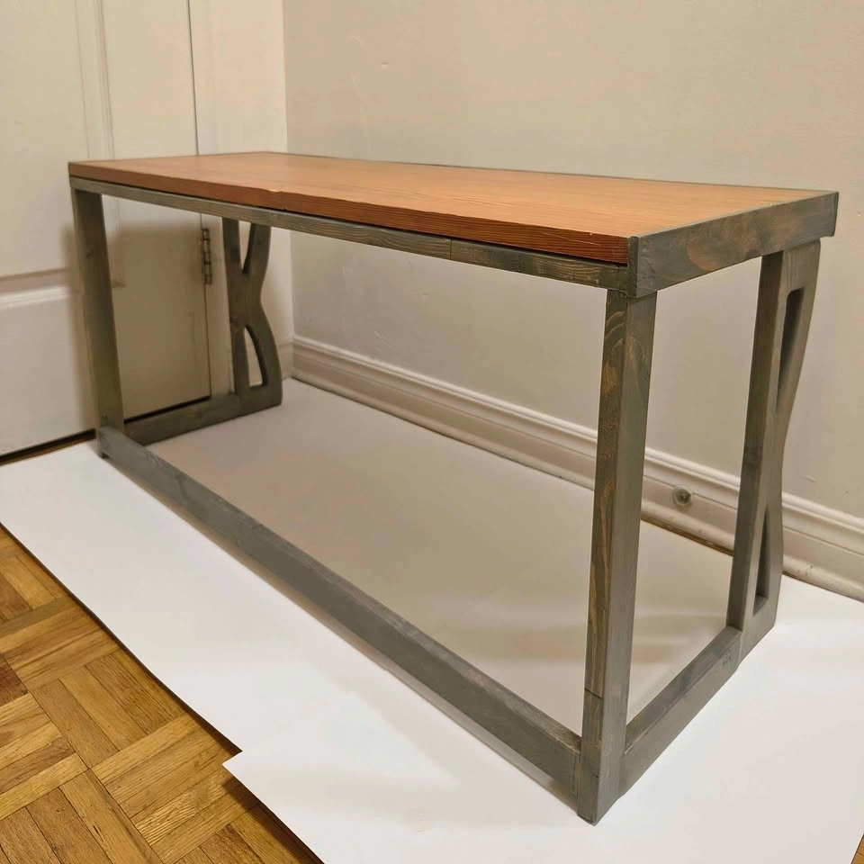 Two-tone wood bench with hand-carved frame - photo 4