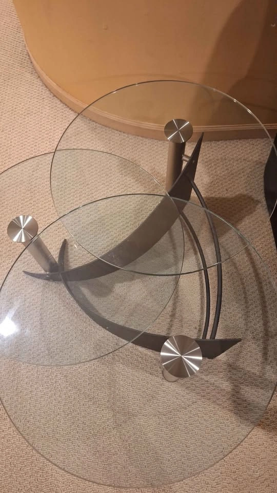 High End Glass Coffee Table - photo 3