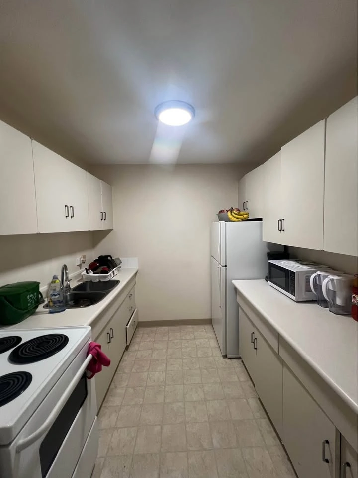 Private room for rent, Downtown - photo 3