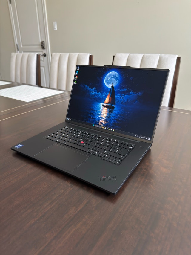 Lenovo ThinkPad T1g Gen 8 Laptop - Top Specs - photo 2