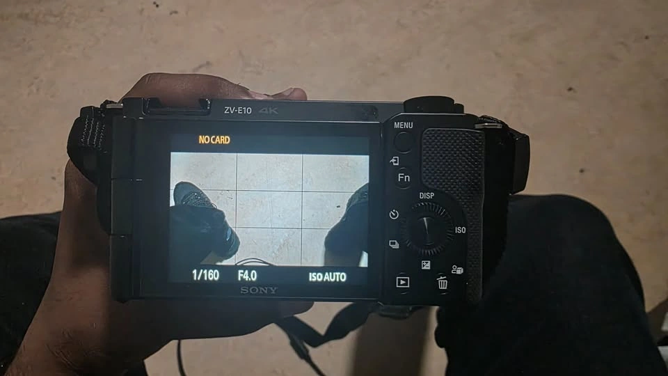 Sony ZV-E10 - Basically new shutter count 420 + box - photo 3