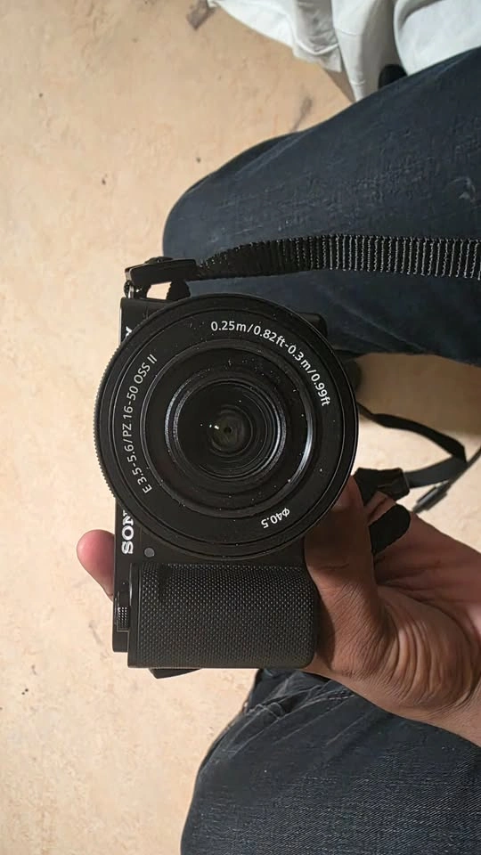 Sony ZV-E10 - Basically new shutter count 420 + box - photo 5