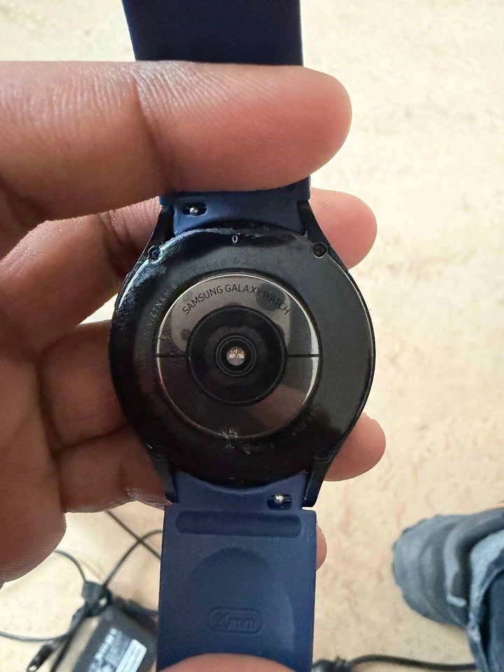 Galaxy Watch 4 44mm - photo 3