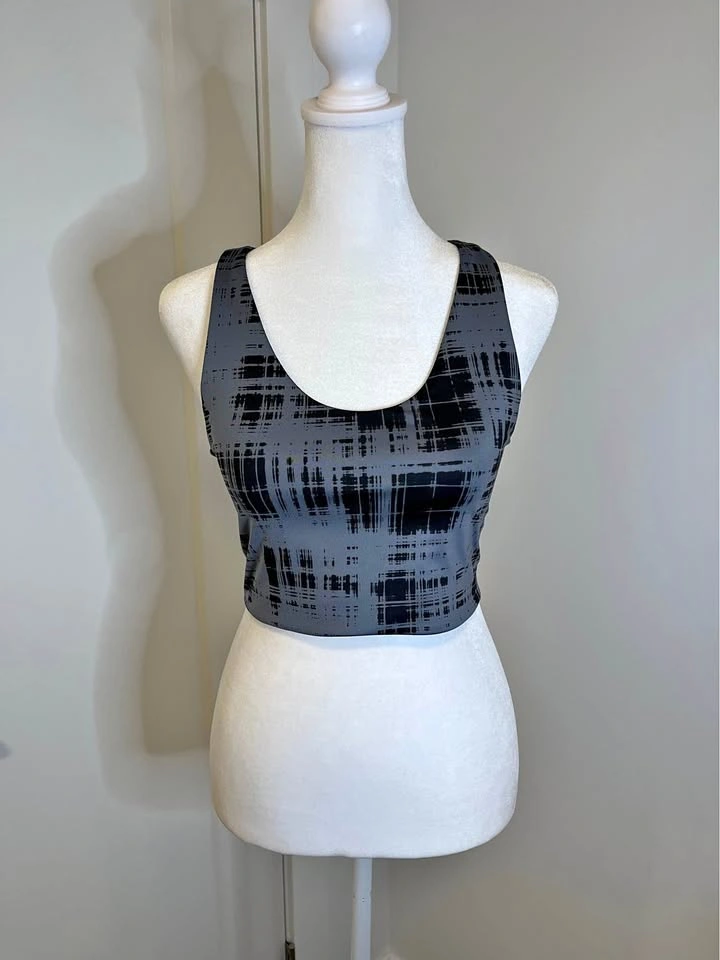 Z by ZELLA Gray & Black Print Cropped Sports Bra M