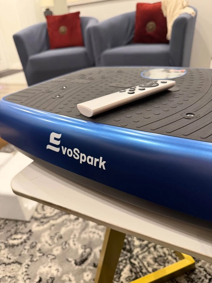 EvoSpark Vibration Plate 2026 Model – Whole Body Vibrating Plate - photo 3