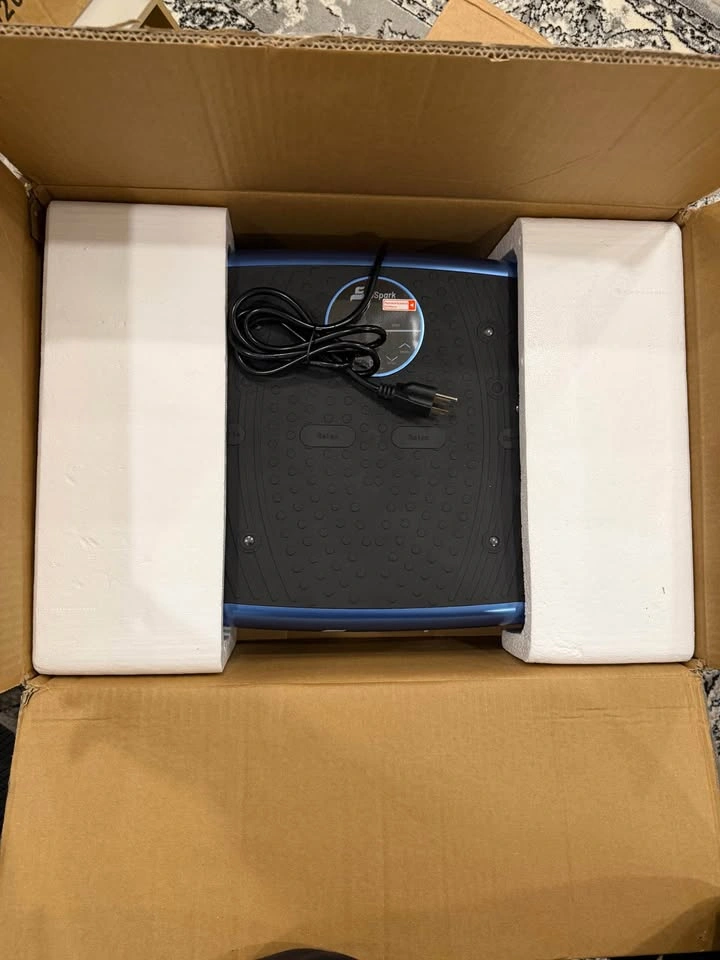 EvoSpark Vibration Plate 2026 Model – Whole Body Vibrating Plate - photo 5