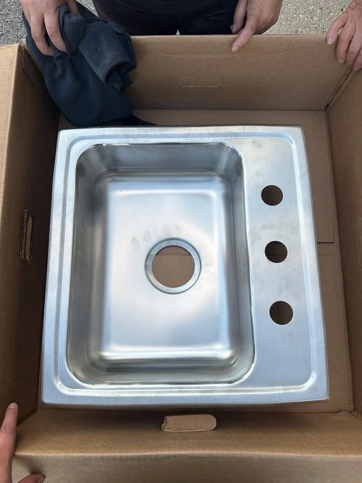 Just Manufacturing 19" x 18" x 5.5" Stainless Steel Sink - photo 2