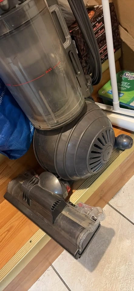 Dyson DC77 Cinetic Animal Vacuum - photo 3