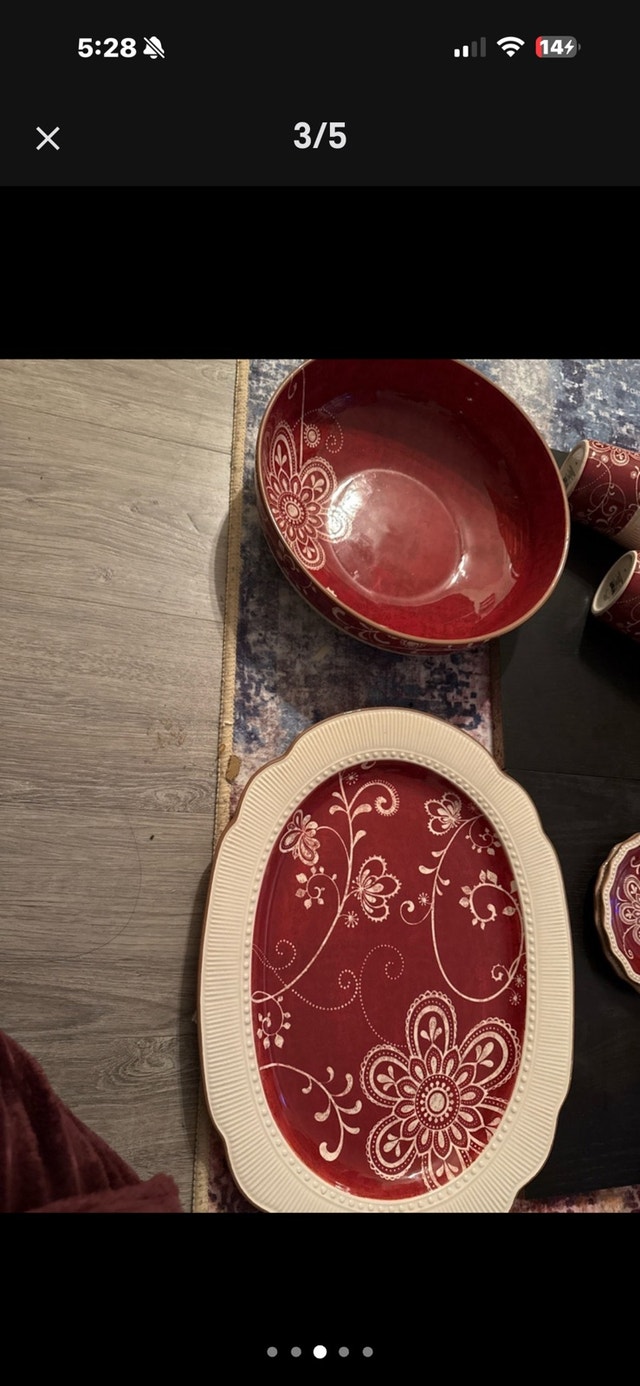 Maribeth Dish Set - photo 3