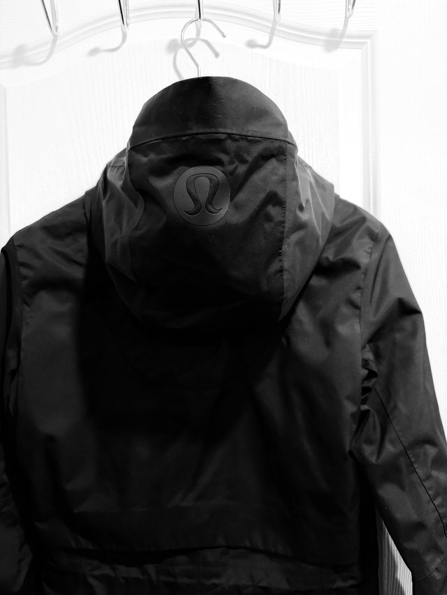 Lululemon Waterproof Insulated Cinch-Waist Parka - Size S - photo 3