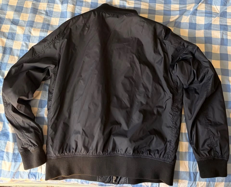 Uniqlo Men's Bomber - photo 2