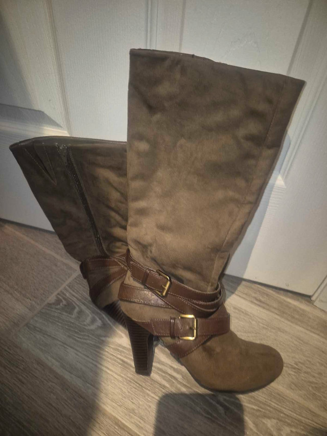 Fergilicious Caddy Boots