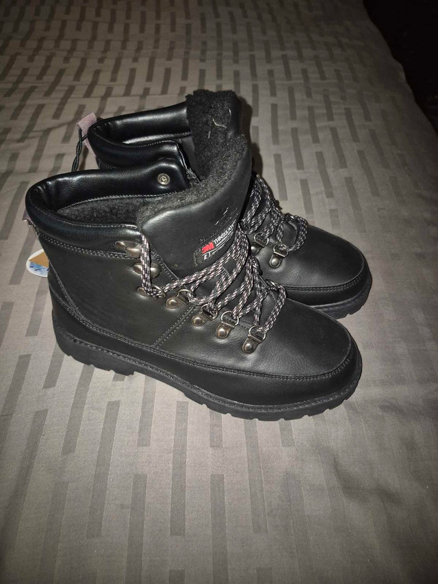 Winter boots NEW