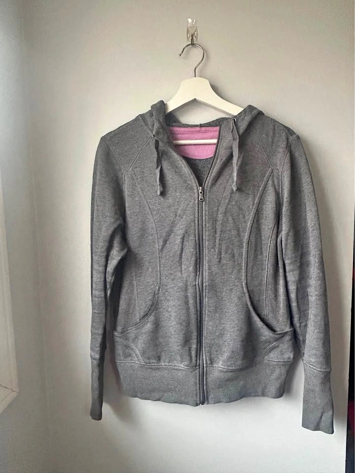 Grey Full-Zip Hoodie (M)