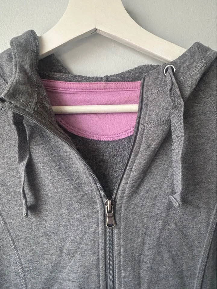 Grey Full-Zip Hoodie (M) - photo 2