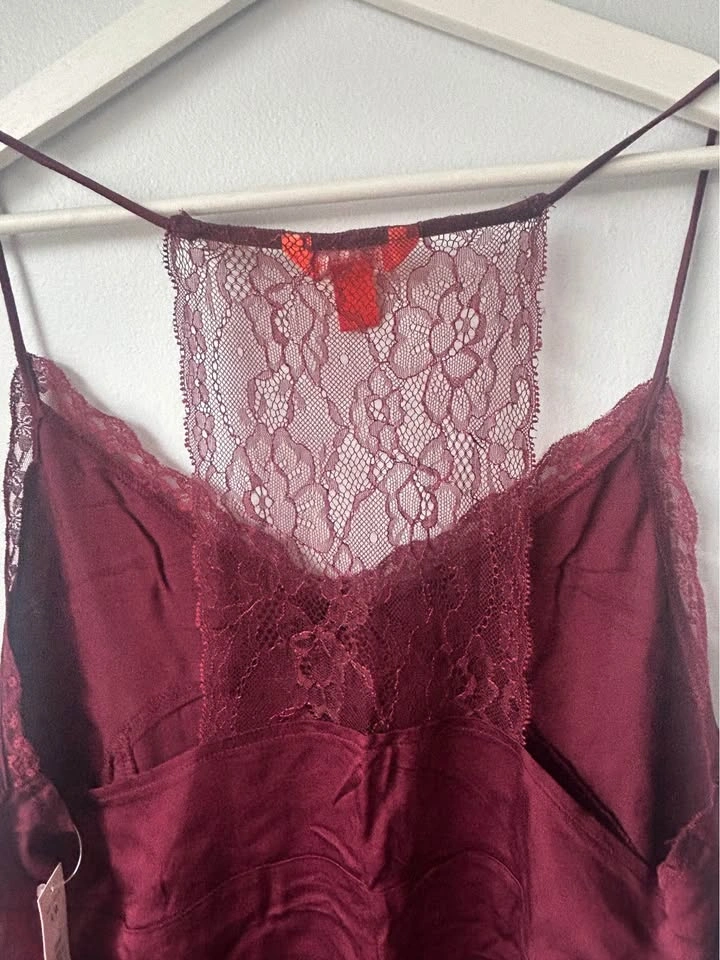 New Joe Fresh Burgundy Lace Racerback Camisole L/G - photo 4