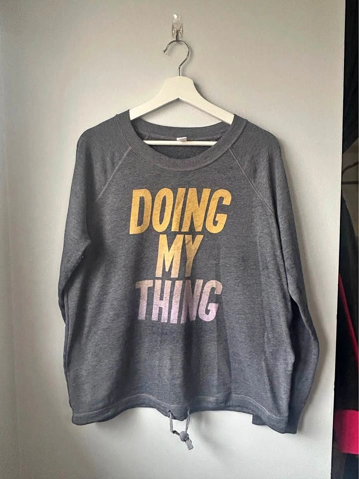 Old Navy Active "Doing My Thing" Sweatshirt Size L