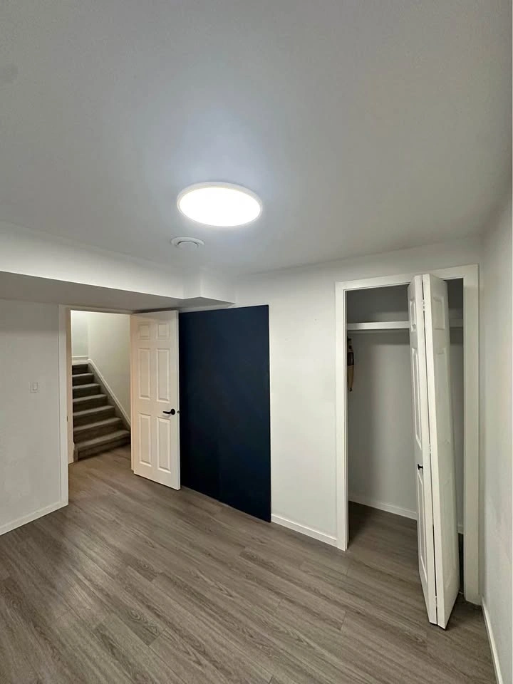 Private room for rent