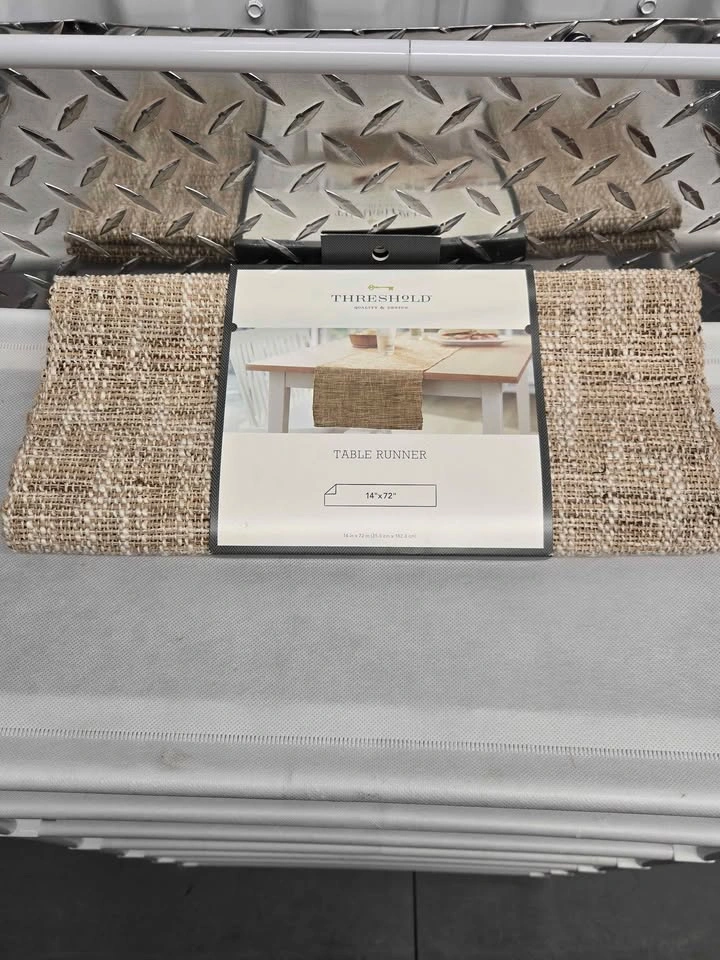 Threshold Table Runner 14"x72" - photo 2