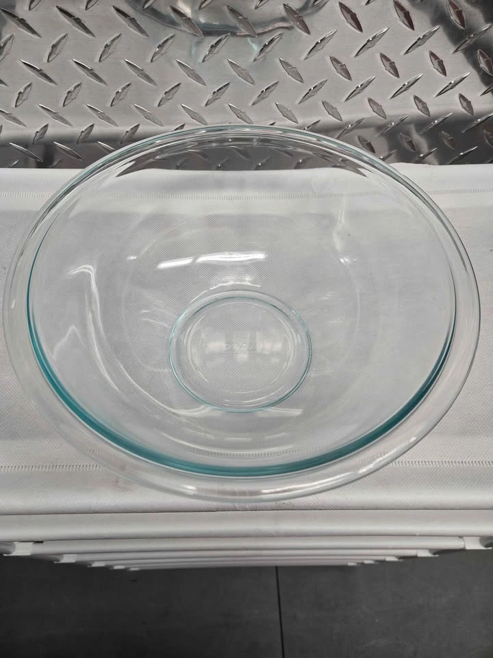 Pyrex 10.5 inch Glass Mixing Bowl - photo 2