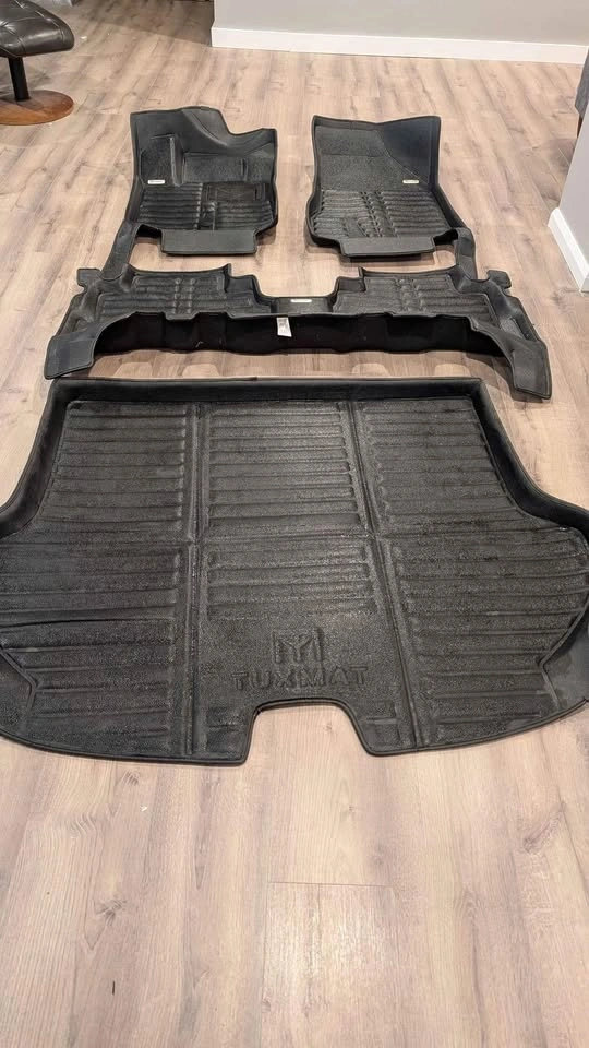 Tuxmat deluxe custom fit mats for Nissan Murano