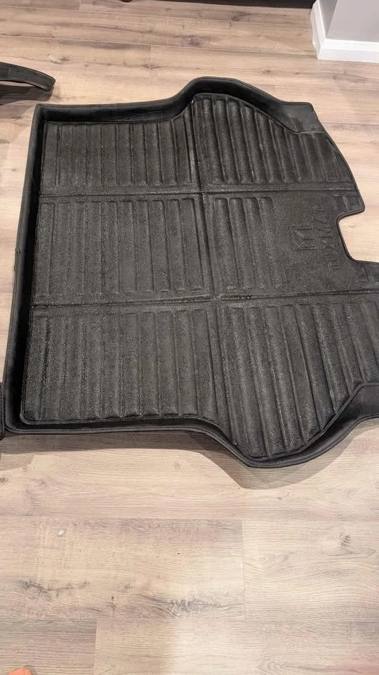 Tuxmat deluxe custom fit mats for Nissan Murano - photo 4