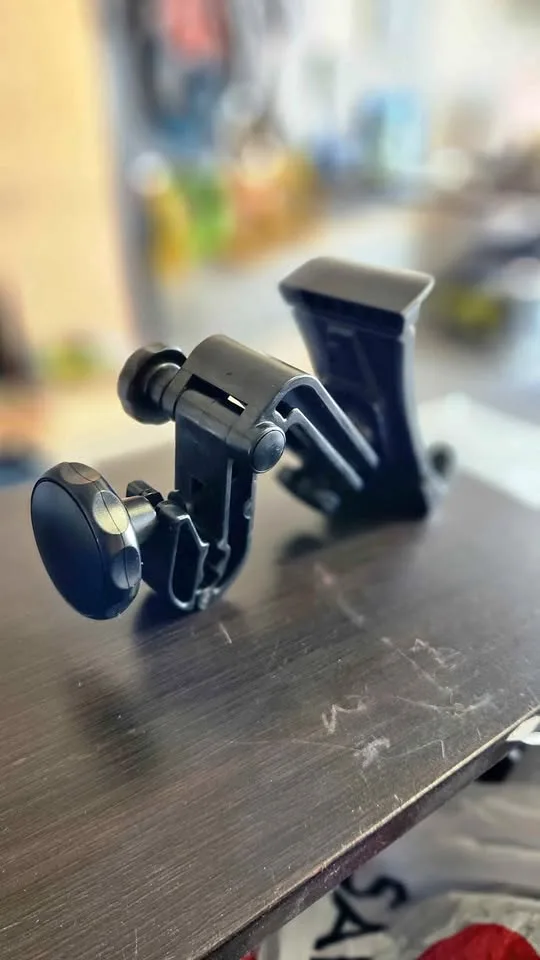 Car headrest cellphone mount