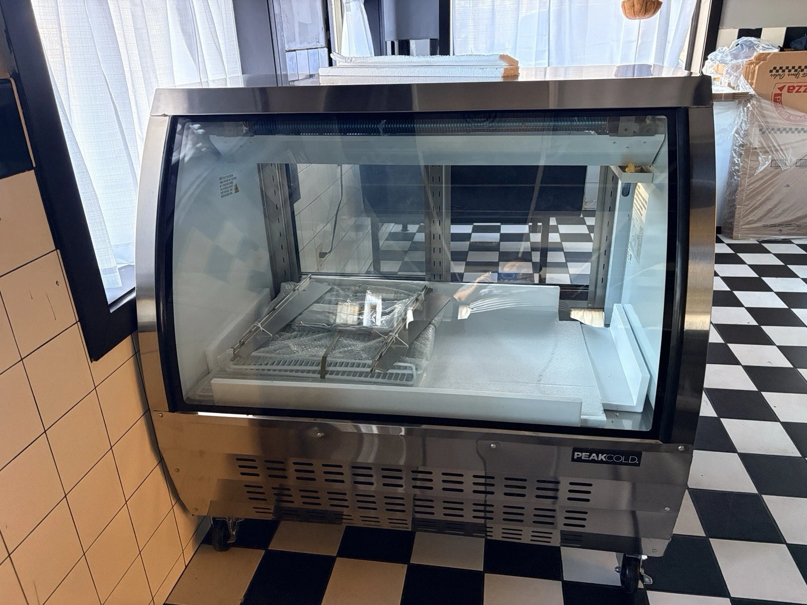 PEAKCOLD Stainless Steel Curved Glass Deli Case, Floor Model, 3 - photo 2