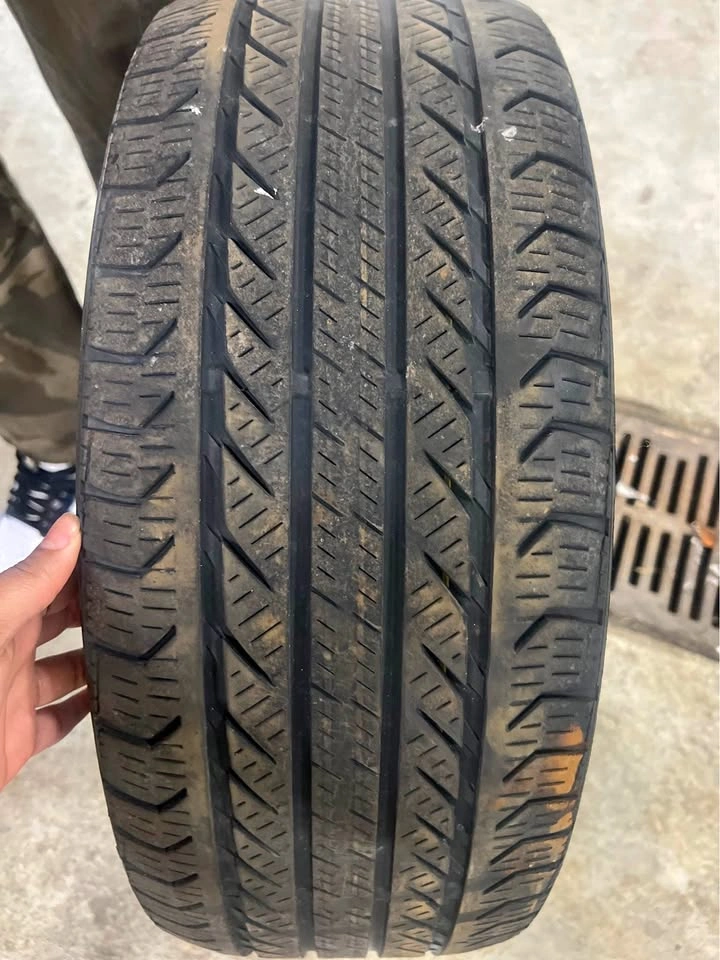 225/45 R18 Continental All Season Tire (Singular)