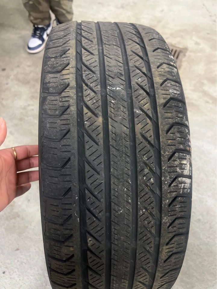 225/45 R18 Continental All Season Tire (Singular) - photo 2